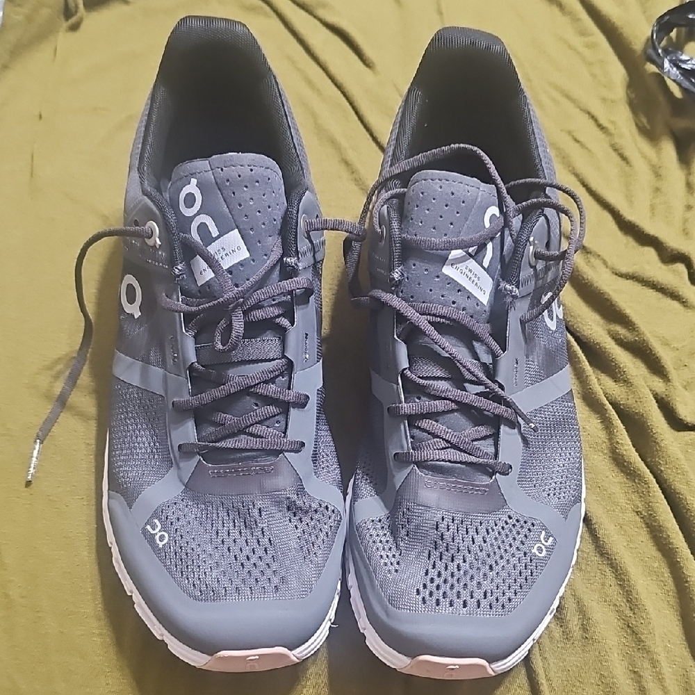 On Running Gray Athletic Shoes with Mesh Upper